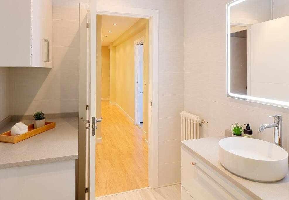 Apartament El Sueno De Elba Gijón Zewnętrze zdjęcie